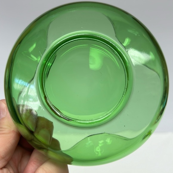Mid Century Modern ANCHOR HOCKING emerald green glass  2 piece chip and dip set - Picture 7 of 8